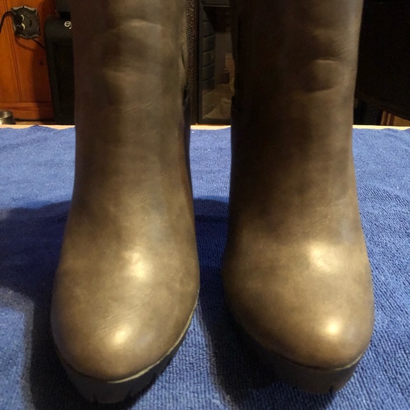 Candies Perkins Boots - Picture 4 of 12